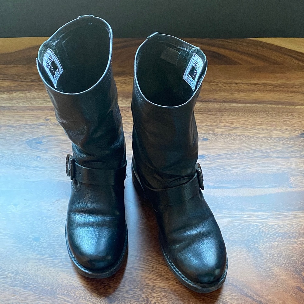Frye Veronica Shortie boots black 9" height size 6.5 but feels like 6